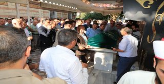 Başkan Hasan Can ve AK Parti Ümraniye İlçe Başkanı Av. Mahmut Eminmollaoğlu Ümraniye İlçe Milli Eğitim Şube Müdürü Mehmet Kayrak’ın Cenazesine Katıldı