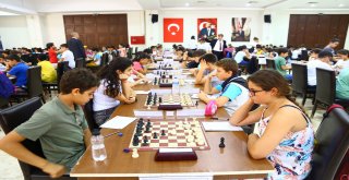 Hatay'da Uluslararası Satranç Turnuvası  Heyecanı