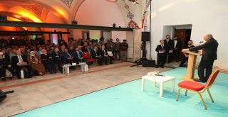 MEVLÜT UYSAL: 'VAKIF ESERLERİNİN ASLINA UYGUN OLARAK KULLANILMASI ÇOK ÖNEMLİ'