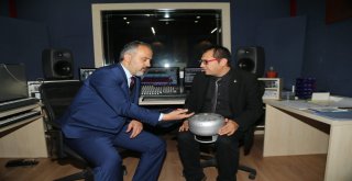 Başkan Aktaş'tan sazlı sözlü ziyaret
