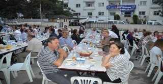 MUDANYA BELEDİYESİ TARAFINDAN DÜZENLENEN İFTARDA, MUDANYA ENGELLİLER DERNEĞİ ÜYELERİ BİR ARAYA GELDİ