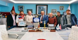 MAVİ YUNUSLAR’DAN BAŞKAN TÜRKYILMAZ’A TEŞEKKÜR