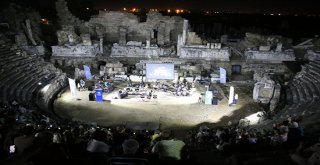Side Antik Tiyatro'sunda Film müzikleri yankılandı