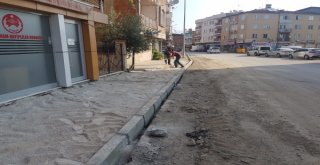 GÜRSU'NUN KALDIRIMLARI YENİLENİYOR