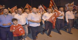 15 TEMMUZ ŞEHİTLERİNİ ANMA, DEMOKRASİ VE MİLLİ BİRLİK GÜNÜ İÇİN İLÇEMİZDE ÇEŞİTLİ TÖRENLER DÜZENLENDİ