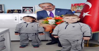 EMİNE ÖRNEK’İN ÇOCUKLARINDAN BAYRAM ZİYARETİ