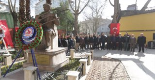 Büyük halk ozanı Özay Gönlüm, unutulmadı
