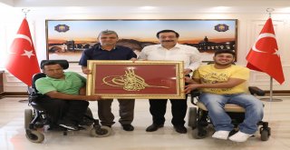 Engellilerden Başkan Atilla’ya ziyaret