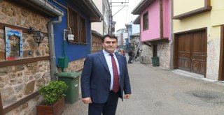 Oruçbey Caddesi'nde Örnek Çalışma