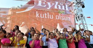 Ne güzeldir bugün İzmir'de olmak!