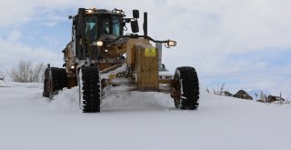 BÜYÜKŞEHİRİN KAR MESAİSİ 7/24 SÜRÜYOR