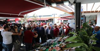 BAŞKAN UYSAL: İSTANBUL'A YAKIŞAN BİR ÇARŞI OLDU