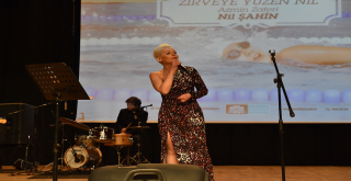 Zirveye Yüzen Nil’e Özel Gece…