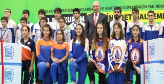 MEVLÜT UYSAL: 'SPOR YAPMAYAN KALMASIN'