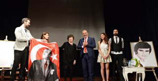 AYŞEN GRUDA 8 MART’TA MUDANYALILAR İLE BULUŞTU