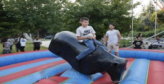 GENÇLİK FESTİVALİ'NDE RENKLİ GÖSTERİLER