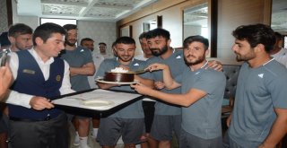 Afyon Kampının Son Gününde Mehmet Yılmaz'a Sürpriz Kutlama
