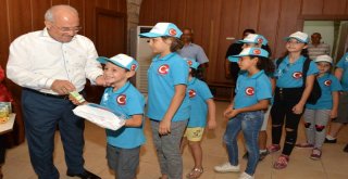 Ülkü Çiçeklerinden Başkan Kocamaza Ziyaret