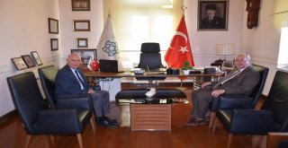 Başkan Albayrak'tan Ekrem Eşkinat'a Ziyaret