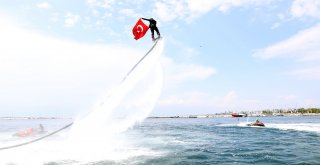 25 ÜLKEDEN BİNLERCE SPORCU İSTANBUL SU SPORLARI FESTİVALİ'NDE BULUŞTU