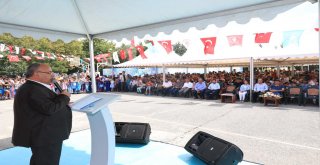 Başkan Hasan Can, Yaz Yüzme Havuzlarının Kapanış Töreninde Öğrencilerle Buluştu