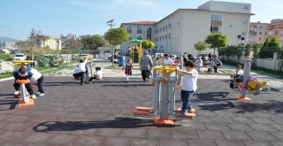 MUDANYA’DA PARKLAR GÜZELLEŞİYOR!