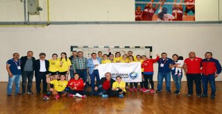 DİNÇSPOR’UN SULTANLARI DOLUDİZGİN
