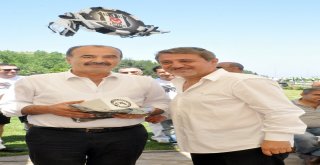 BAŞKAN TÜRKYILMAZ, BURSA BEŞİKTAŞLILAR DERNEĞİ ÜYELERİYLE BİR ARAYA GELDİ