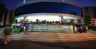 GÜRSULU KIZ ÖĞRENCİLERE FUTBOL SEVGİSİ