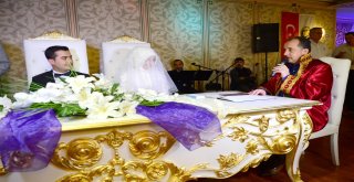 Gelinler İstedi Damatlar Kabul Etti