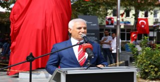 Yaylacık Mahallesi’ne Atatürk heykeli