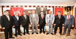 Tayini Çıkan Hakim Ve Savcılara Veda Yemeği Düzenlendi
