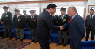 GAZİLER BAŞBAKAN ÖZGÜRGÜN’Ü ZİYARET ETTİ