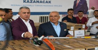 Büyükşehir, Üreticilere Destek Olmaya Devam Ediyor