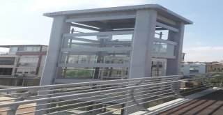 Üst geçitlere asansörlü çözüm