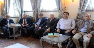 Tarihçilerin Kutbu Osmangazi’de Anlatıldı