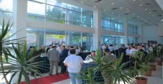 PROTOKOL HALKLA BAYRAMLAŞTI