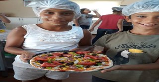 Çocuk ellerden leziz yemekler