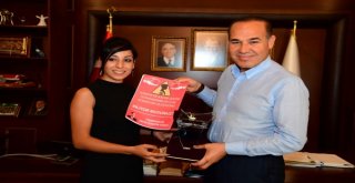 Başkan Sözlü’ye Ödül