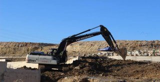 Büyükşehir?den Mezarlıklara Köşe Bucak Hizmet