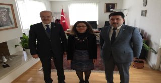 Balıkesir Büyükşehir Belediye Başkanı Zekai Kafaoğlu beraberinde Altıeylül Belediye Başkanı Hasan Avcı ve Altıeylül Belediye Başkan Yardımcısı Fikrettin Kocaman ile birlikte Almanya Balıkesirli Kültür
