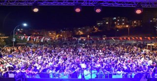 FESTİVALDE 'MEHMET ERDEM' RÜZGÂRI