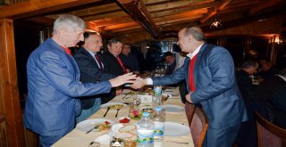 TÜRKYILMAZ, YEREL GAZETECİLER İLE BULUŞTU