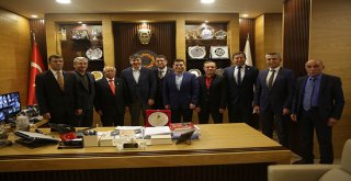 Antalya'da yağışlarda sel ihbari azalması dikkat çekti.
