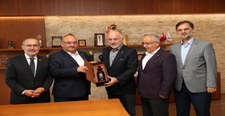 Türk Kızılayı Genel Başkanı Dr. Kerem Kınık ve Yönetiminden Başkan Hasan Can'a Ziyaret