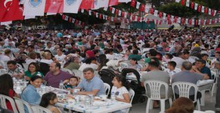 Büyükşehir Belediyesi Ramazan Sofrası'nı Silifke'de Kurdu