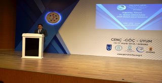 GENÇ KIZILAY TEŞKİLATI'NA HALK EKMEK DESTEĞİ