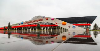 Kayseri Bilim Merkezi'ne Bir  Haftada 10 Bin Ziyaretçi