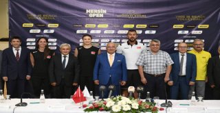 Plaj Voleybol Dünya Turu 3 Yıldız Mersin Türkiye'nin Tanıtım Toplantısı Gerçekleştirildi