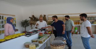 GENÇ GİRİŞİMCİLERE BAŞKAN ZİYARETİ